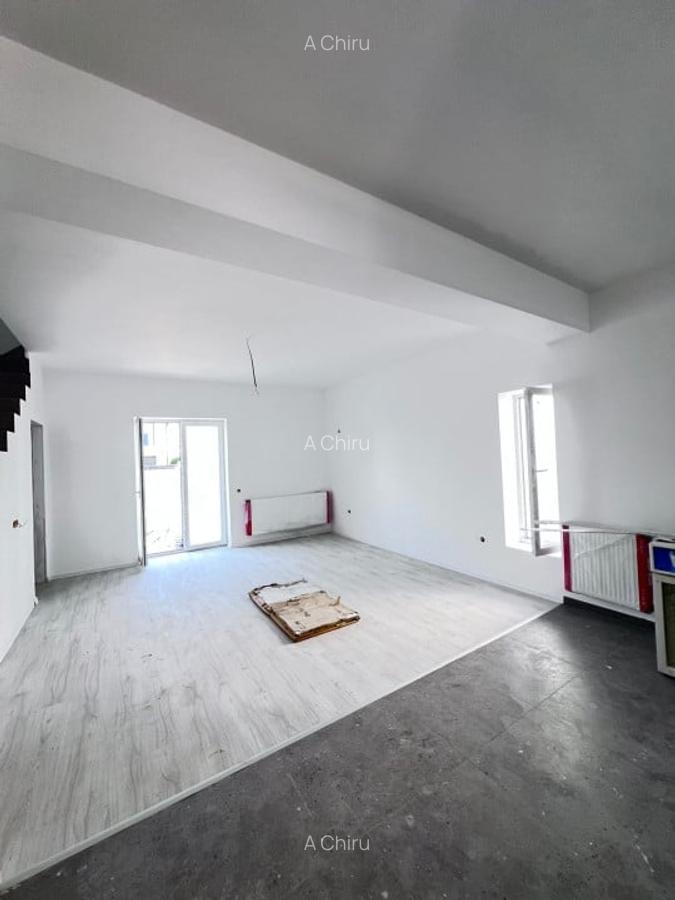 Vila/Duplex Bragadiru P+1+M 4 Camere id nr 1 - 5
