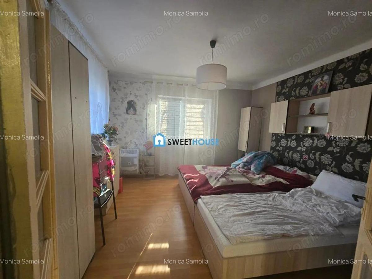 Casa de vanzare in zona centrala Oltet - 11