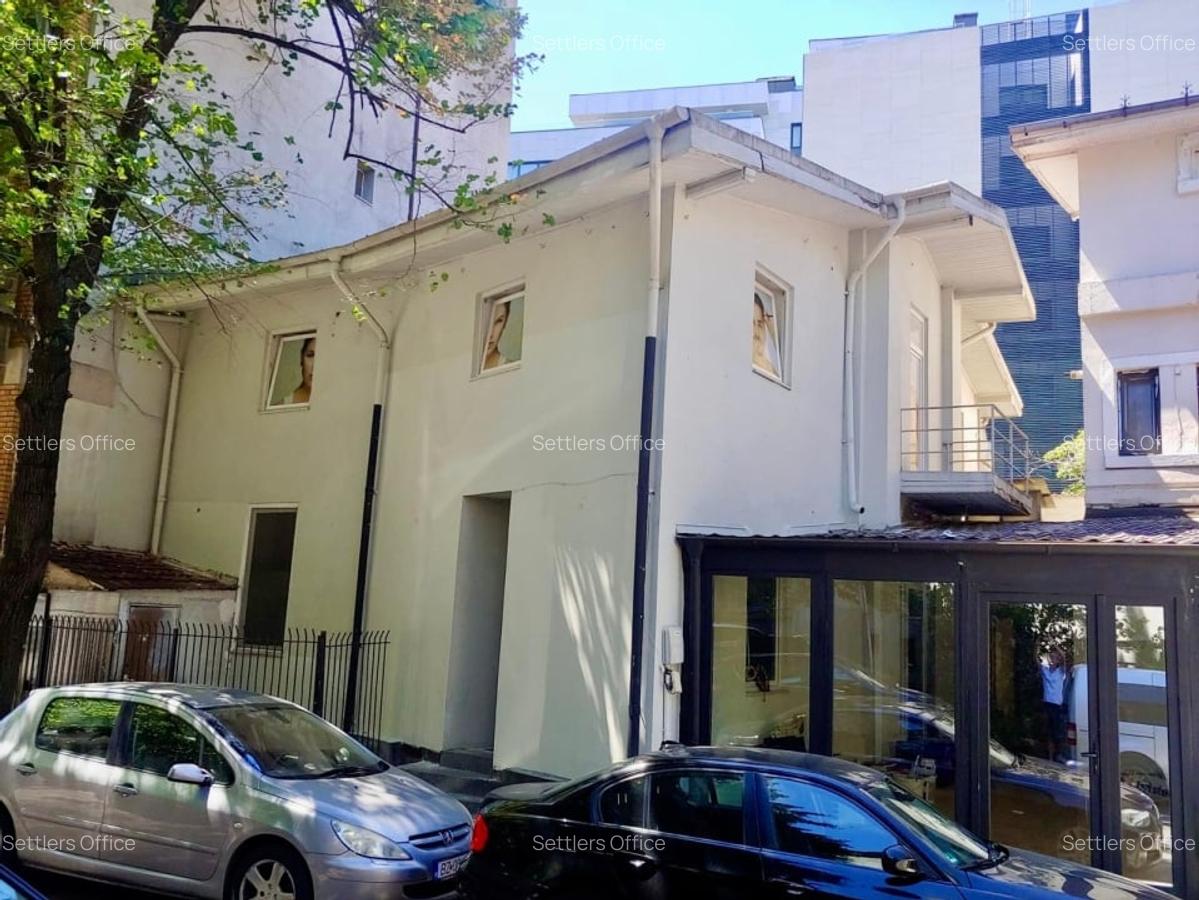 Spațiu comercial, 300 mp în Dacia - 1