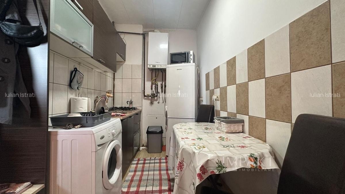 Imobil cu 5 apartamente separate, ideal pentru investitie - zona UMF! - 13