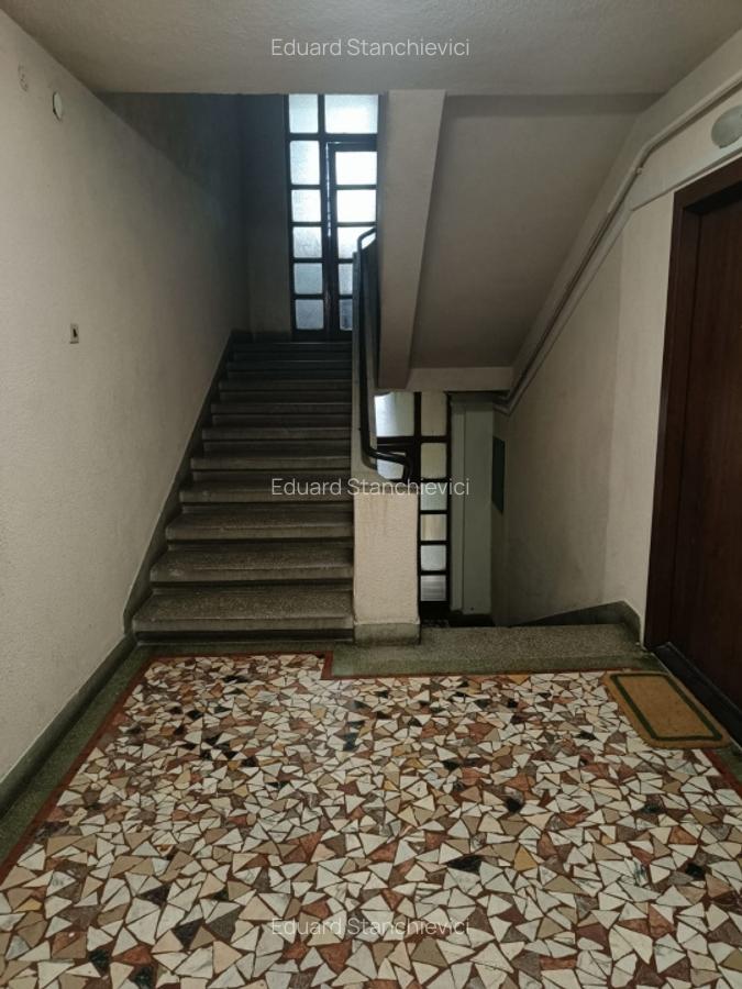 Garsoniera de vanzare - Strada Brezoianu | Vedere Cismigiu | 29 mp | Etaj 1 - 3