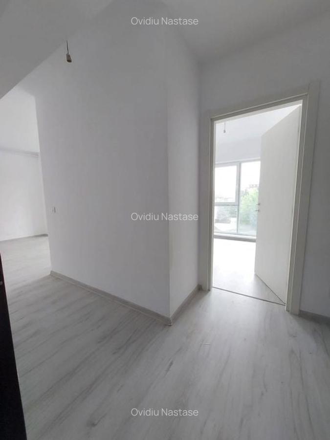Apartament cu 2 camere decomandat în Apărătorii Patriei - 6