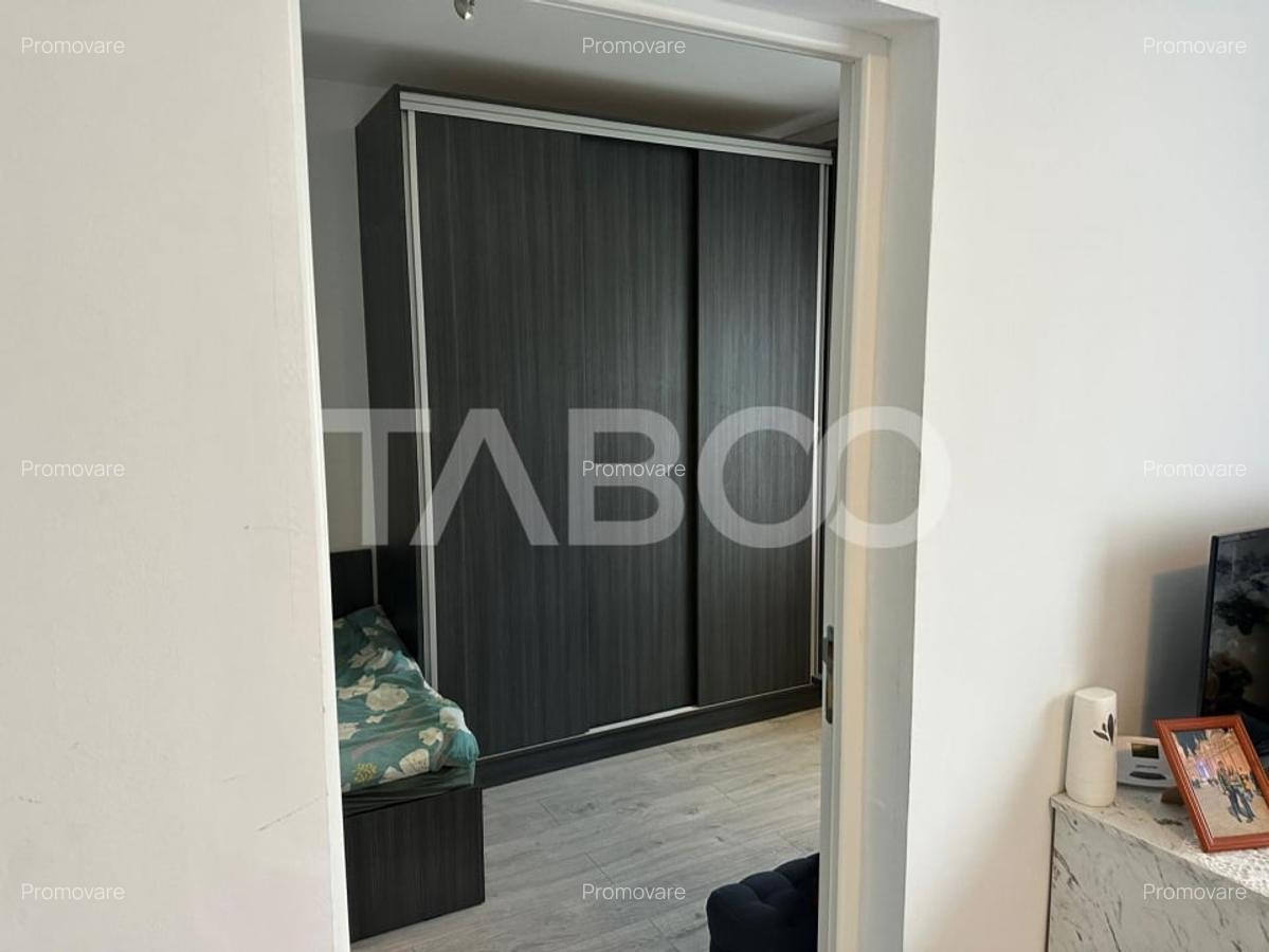 Apartament modern renovat cu bucatarie separata la etaj intermediar - 13