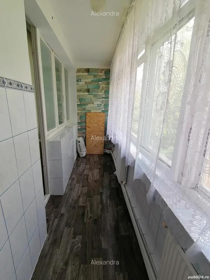 Vand apartament et. 3 tiglina 3 - 5