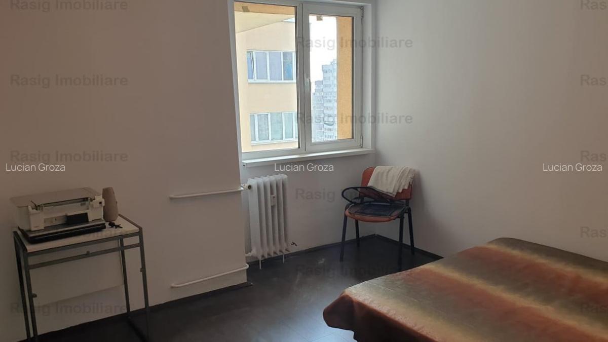 Apartament cu 4 camere decomandat în Lujerului - 6