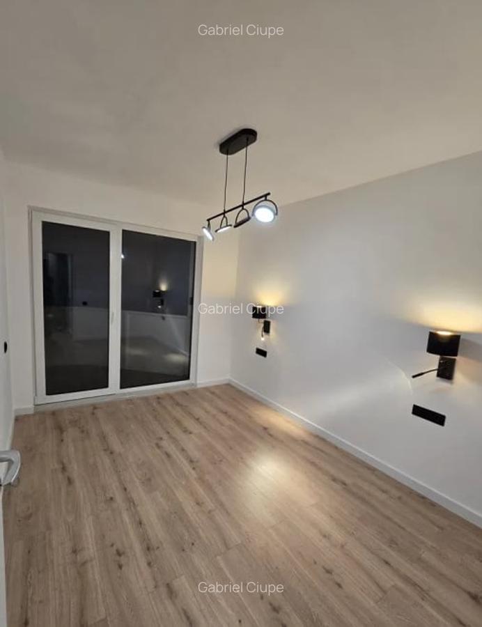 Apartament cu 2 camere, 45 mp, balcon, zona Eroilor - 9