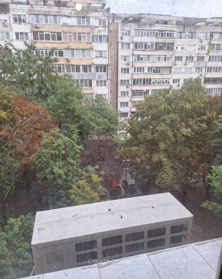 Garsoniera Bd. Alexandru Obregia aproape de metrou si... - 12