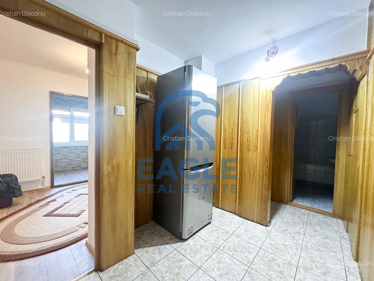 Inel 2 - Dezrobirii, 3 Camere cu balcon pe termen lung - 16