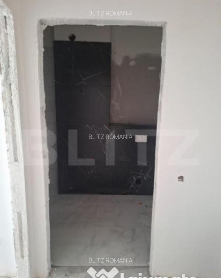 Apartament de vanzare, cu o camera, 47 mp, zona Calea Toront - 3