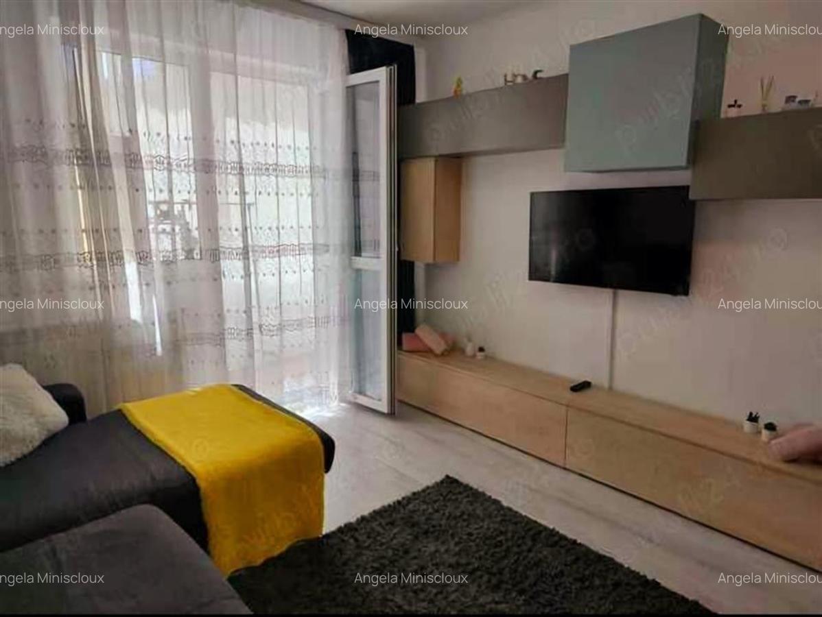Apartament cu 3 camere decomandat în Astra - 4
