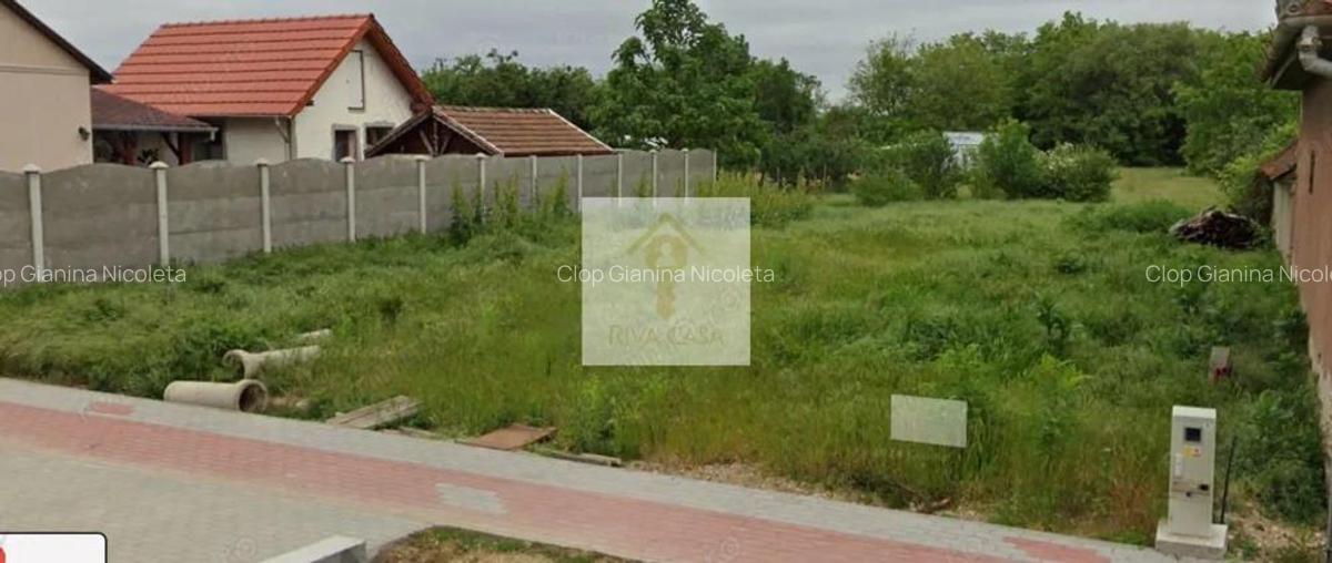 TEREN INTRAVILAN 1.400 MP SANTION, LA DOAR 7 KM DE ORADEA - 1