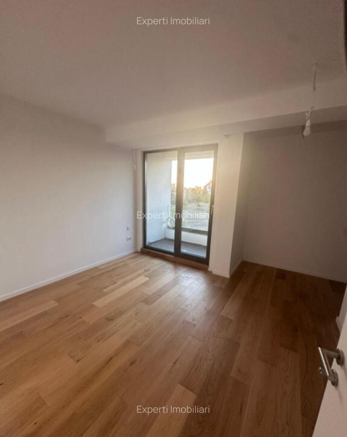 Vila deosebita de vanzare - zona Mamaia Nord pe malul laculu - 4
