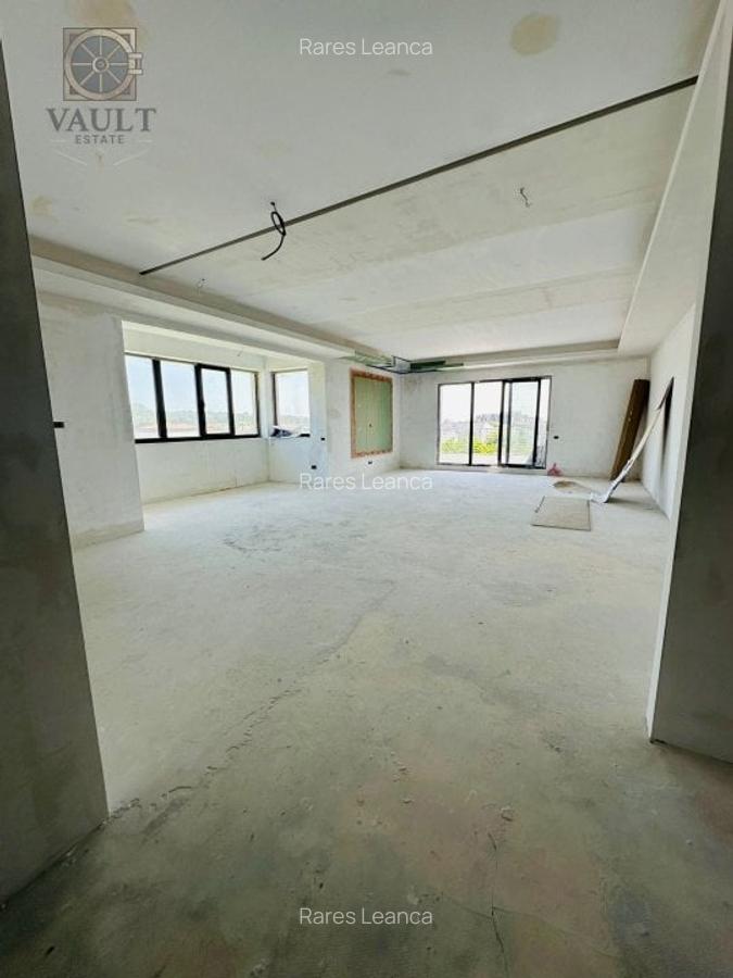 Apartament cu 4 camere decomandat în Pipera - 2