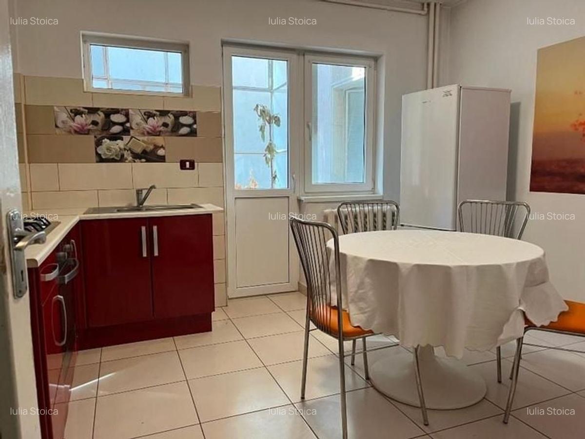 De vanzare Apartament 4 camere Universitate - Rosetti sector 2 - 12