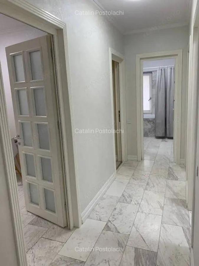 Se inchiriaza: apartament modern cu 3 camere la Royal Town, Copou - 5 Se inchiriaza: apartament modern cu 3 camere la Royal Town, Copou - 5