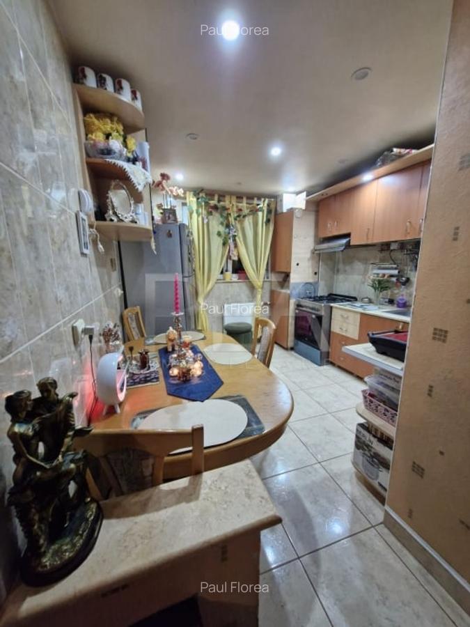 Apartament cu 4 camere - zona Auchan Vitan - 11