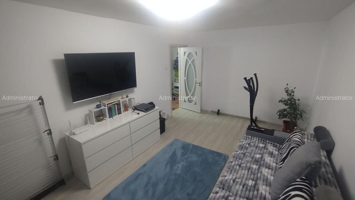 Apartament 3 camre decomandat RENOVAT- ICIL - 1
