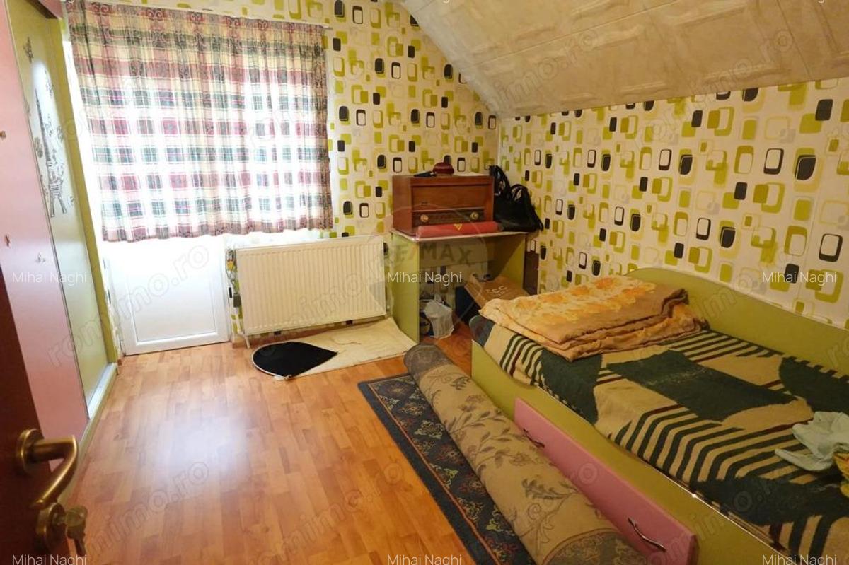 Casa / Vila cu 4 camere de vanzare Catalina - 11