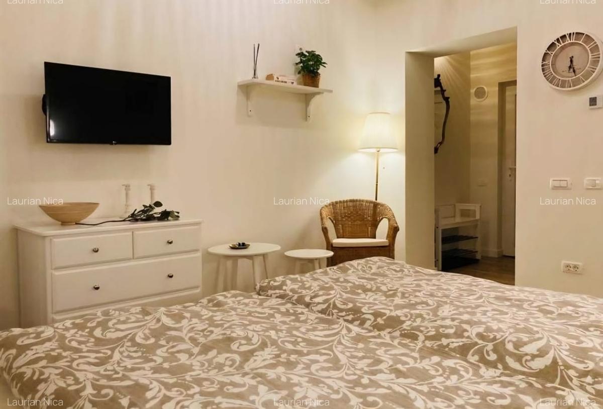 Casa finisata cu 2 apartamente, parcare, central - 3