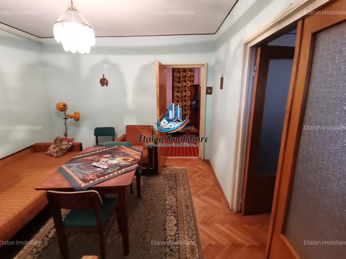 Apartament 4 camere (3decomandate+hol spatios) etaj 6 zona Maratei - 4