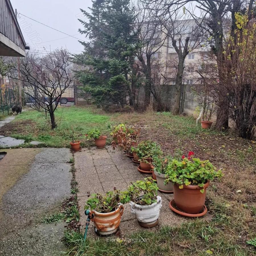 Central, inchiriat garaj si teren - 4