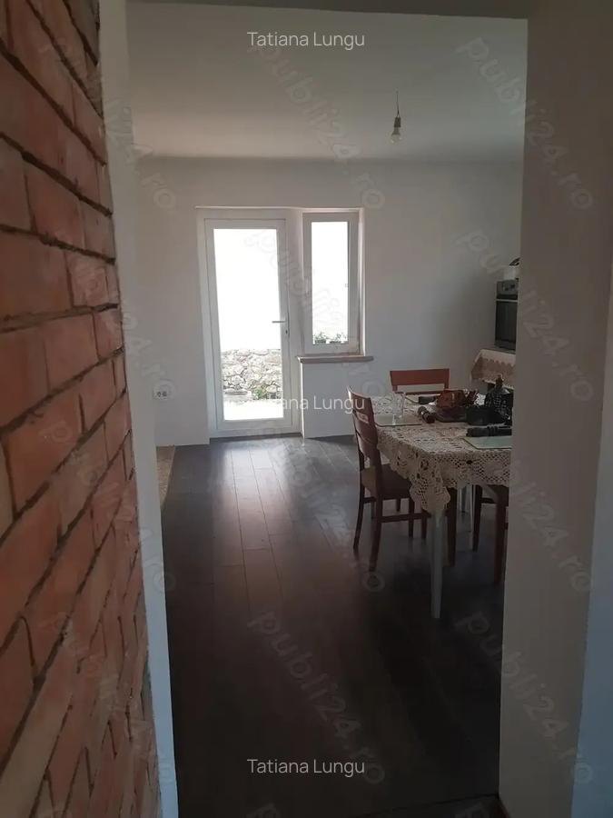 Proprietar vanzare casa 2 nivele renovata linga Stei, 200mp+beci 20m+ sura 90mp+ curte+teren 4 ari - 9