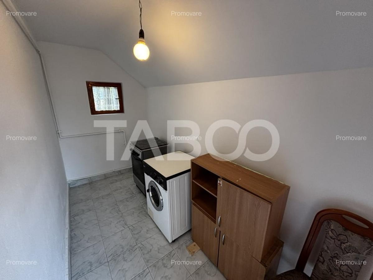 Casa individuala de vanzare renovata in 2024 Slimnic - 10