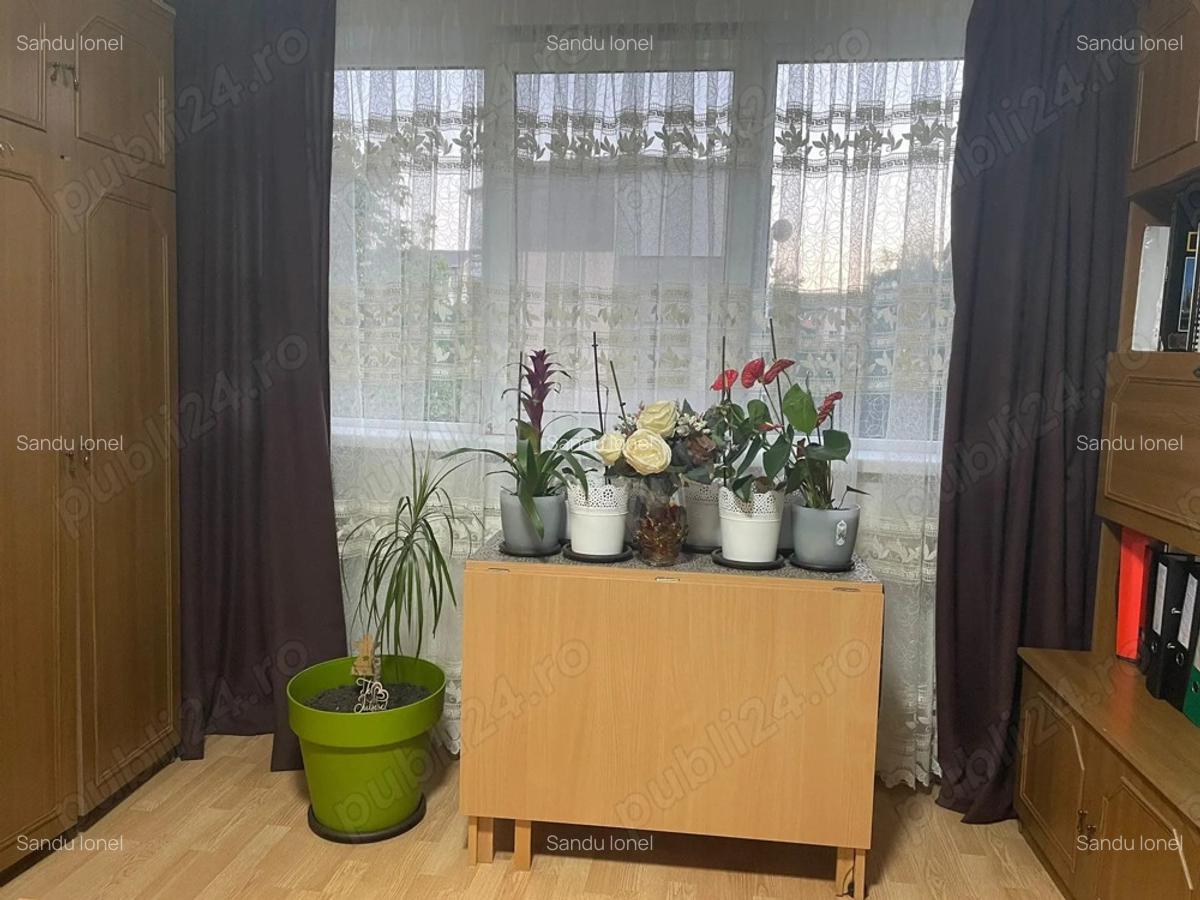 Apartament de vanzare - 5