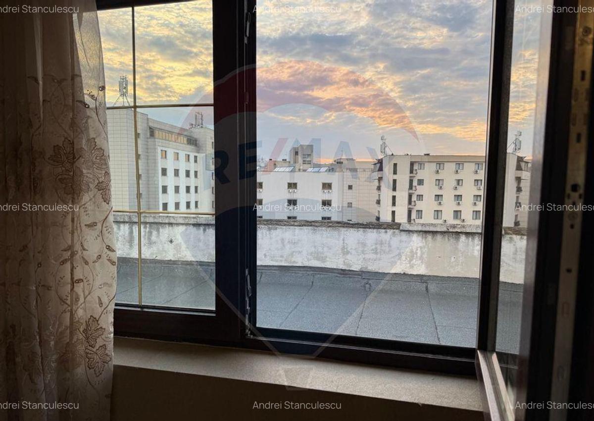 VANZARE Garsoniera cu terasa de 50mp in zona Ultracentral... - 4