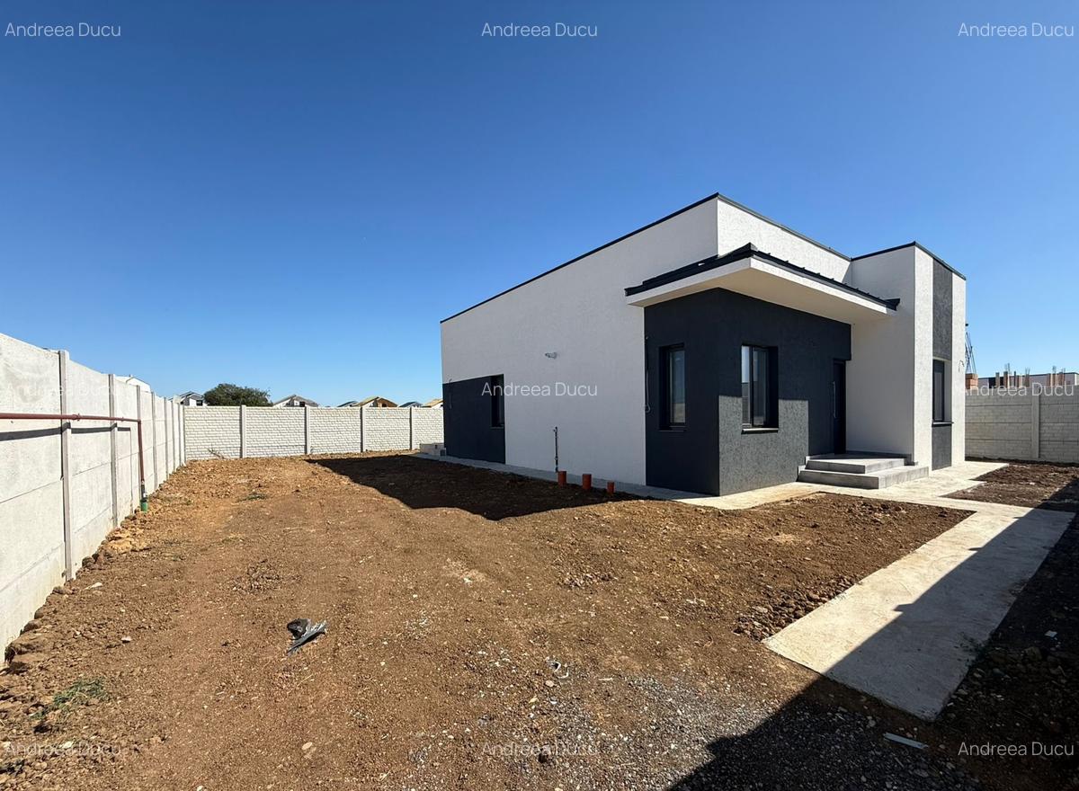 Vila Individuala / 4 Camere / 2 Bai / Teren 440 mp / Gata de mutare - 1
