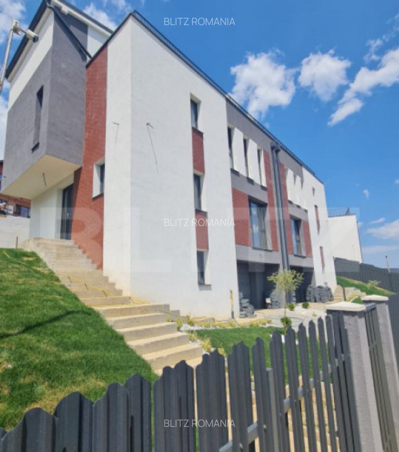 Casa de vanzare, cu 5 camere, 200 mp utili, 245 mp de teren, - 1