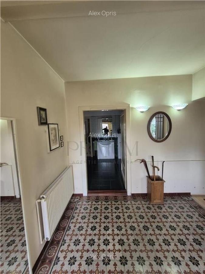 Propietate cu 2 case individuale - ingrijite - pe un teren de 800mp - zona excel - 12