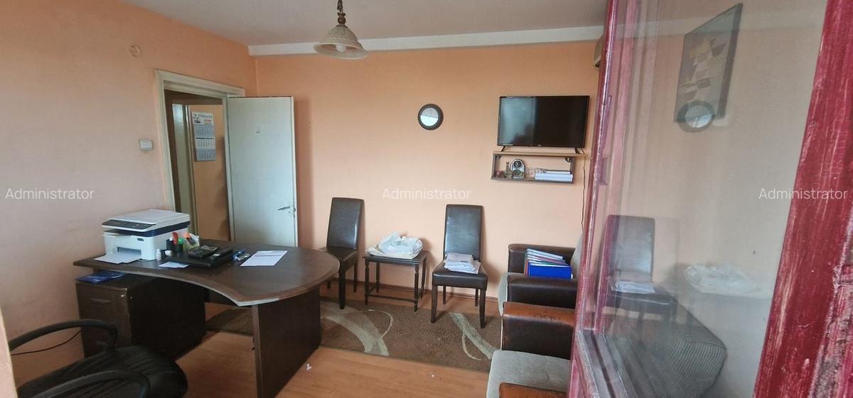 Trei camere etajul 1 , apartament Central. - 2