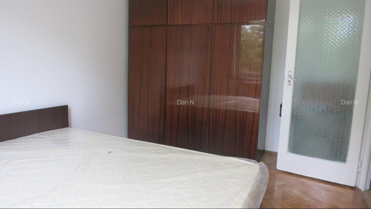Apartament cu 3 camere semidecomandat în Central - 4