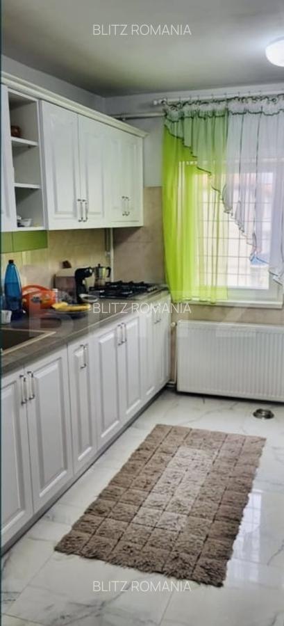 Apartament de vanzare, cu 3 camere, zona Bucovina - 3