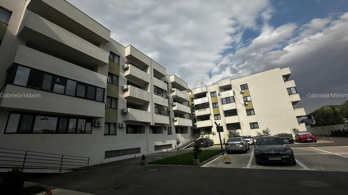 Apartament cu 2 camere decomandat în Titan - 15