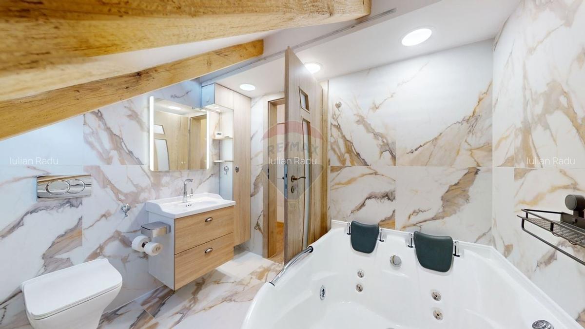 Apartament 3 camere deosebit cu design aristocratic | Central | Curte - 11