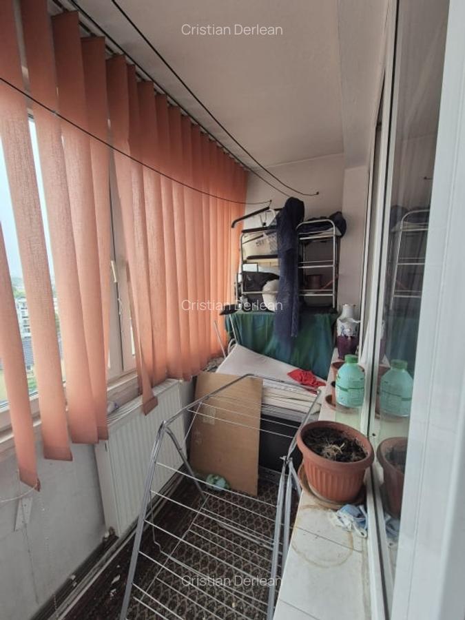 Spitalul Judetean - Apartament decomandat cu 2 camere, etaj intermediar - 4