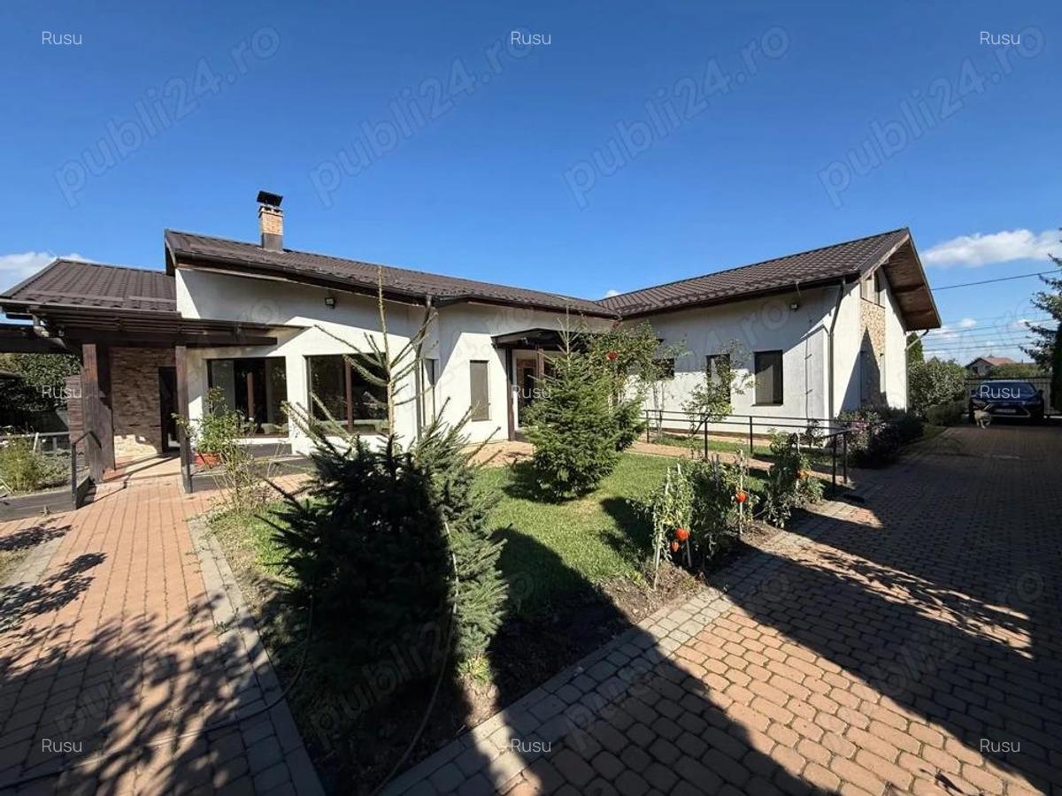 Proprietate Deosebita in Radauti . Casa de vanzare cu 1000mp2 teren direct proprietar Comision 0% - 5