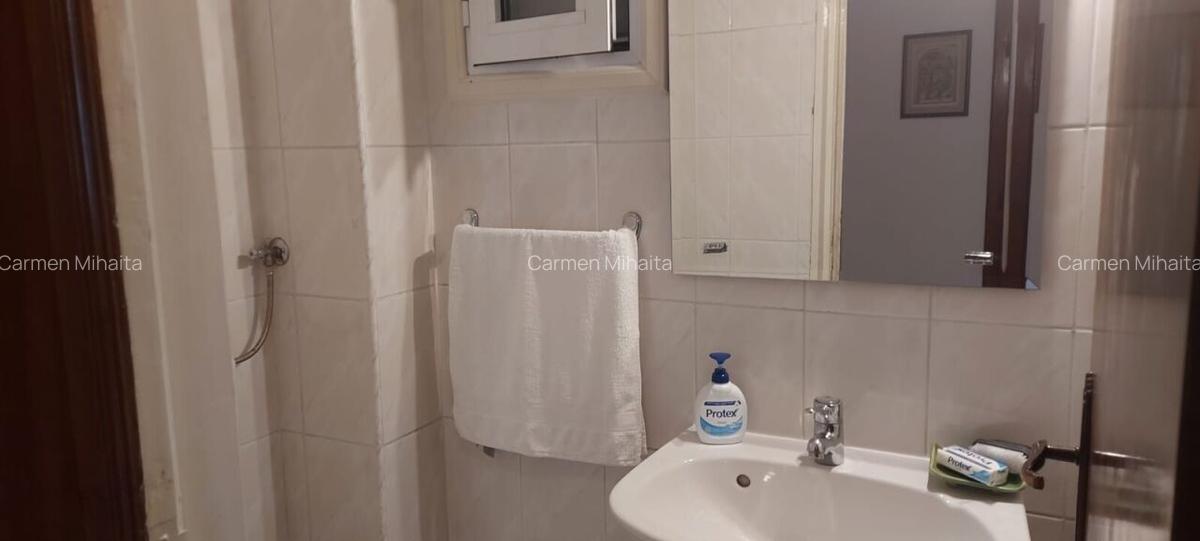 BANEASA, etaj de vila, 3 camere, mobilat si utilat, parcare. - 12