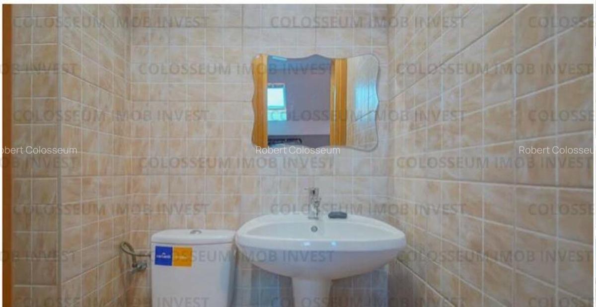 Apartament 3 camere, decomandat - zona Tractorul - 11 Apartament 3 camere, decomandat - zona Tractorul - 11