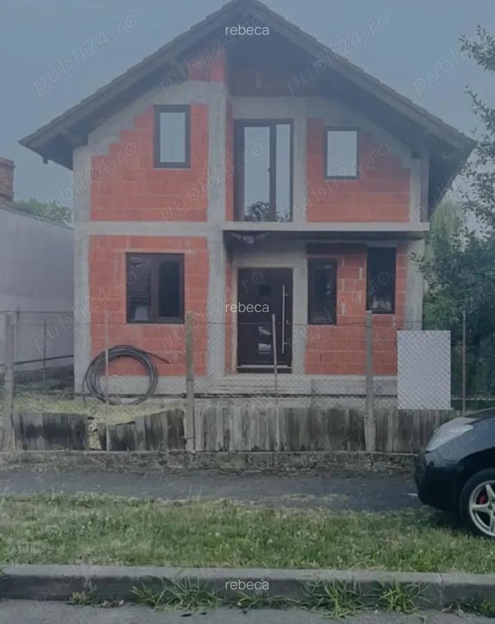 Casa la rosu de vanzare - Bujac - 2 Casa la rosu de vanzare - Bujac - 2