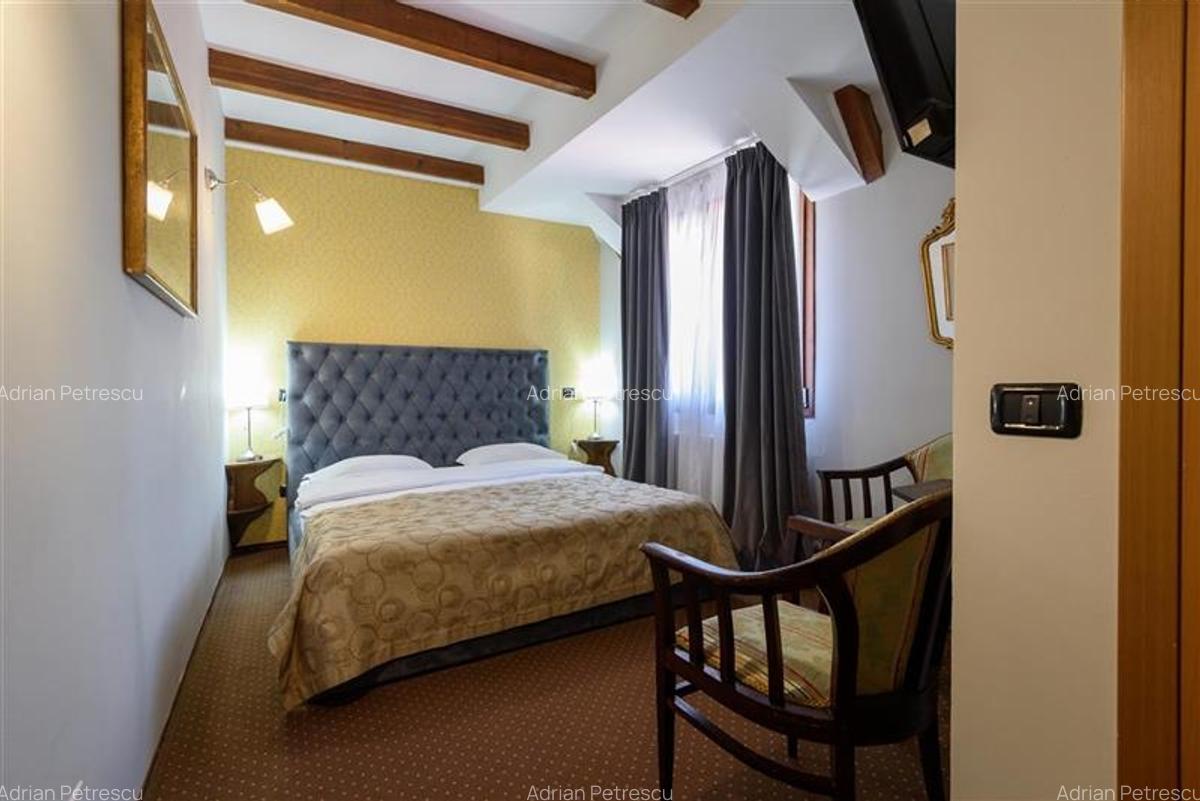 Langa Castelul Bran: Pensiune + restaurant + transfer afacere activa - 25