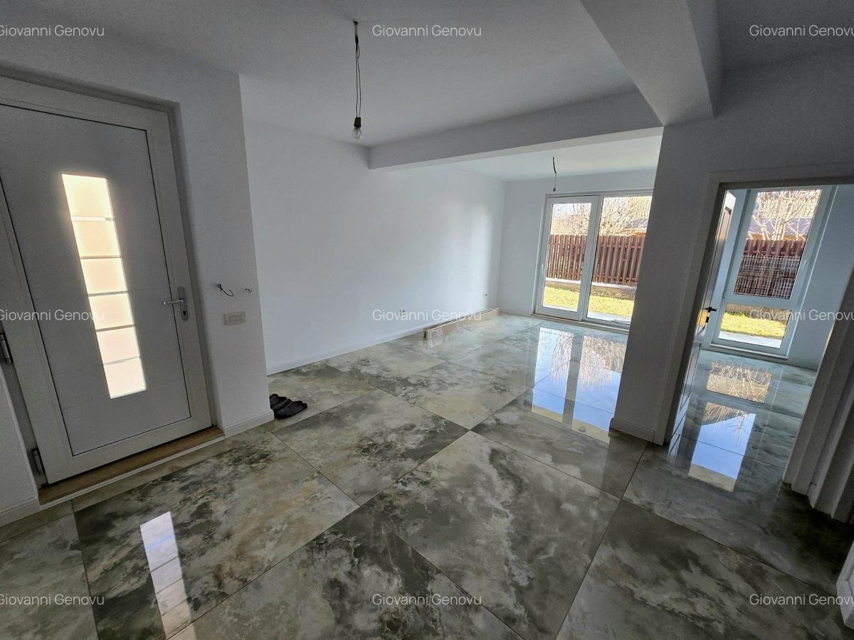 Casă cu 4 camere în Valea Lupului - 2