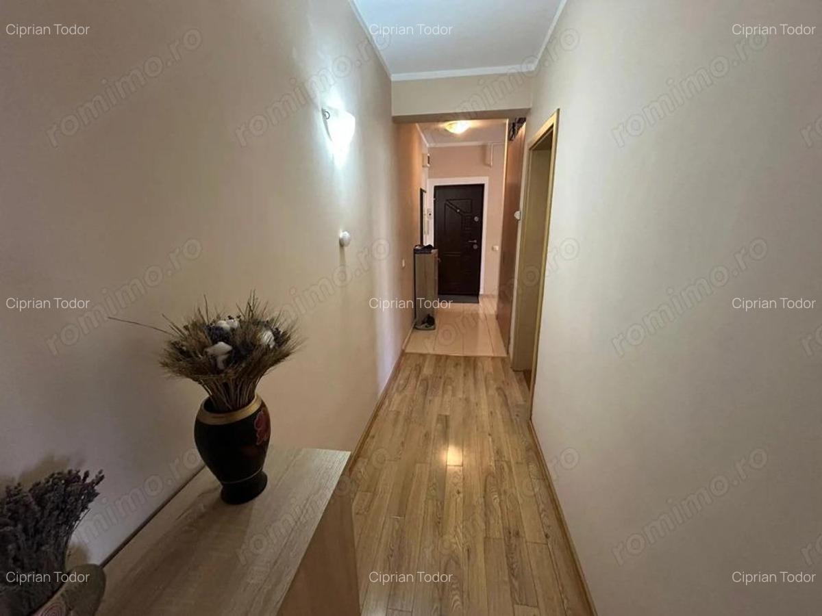 Apartament 3 camere, etaj 1 - zona Cetate - 10