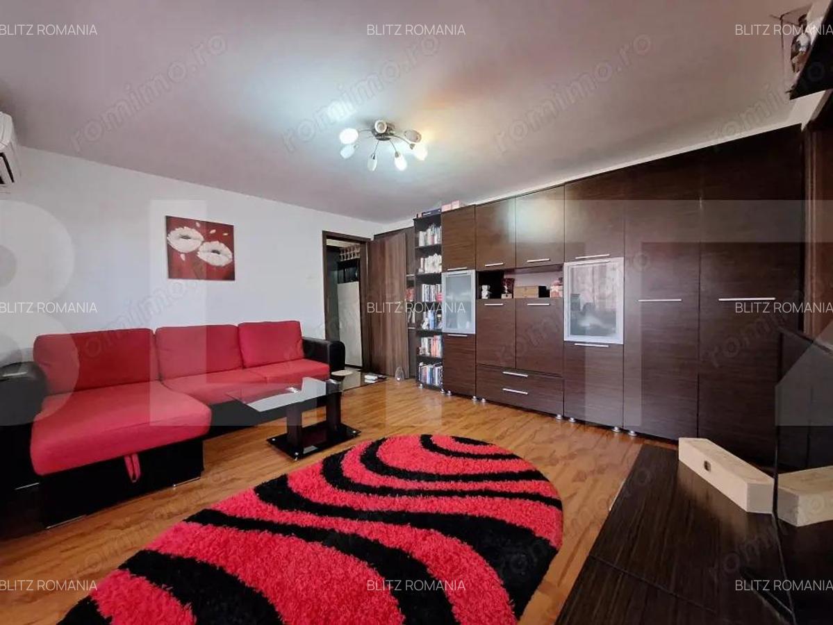 Apartament de vanzare, cu 2 camere, spatios, zona Aradului - 3