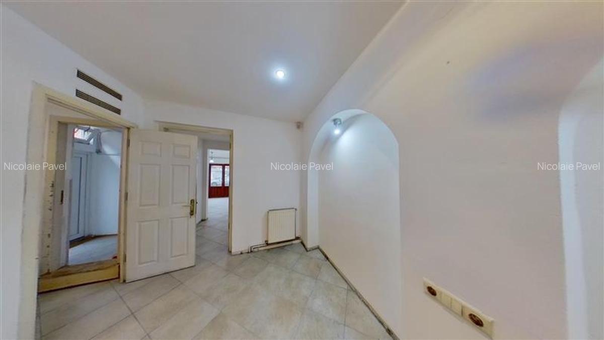 Spațiu comercial, 44 mp în Central - 5