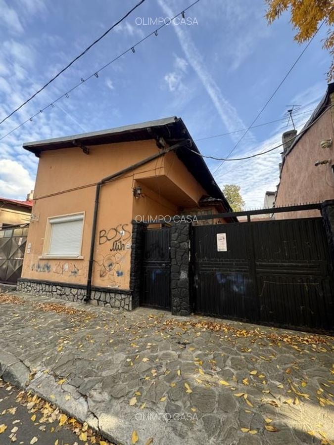 Casa Curte Proprie- Gara de Nord/ Victoriei - 1