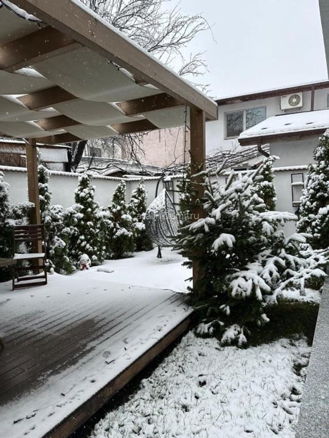 Apartament 3 camere cu grădină mare  plus 2 locuri de parcare incluse - 14