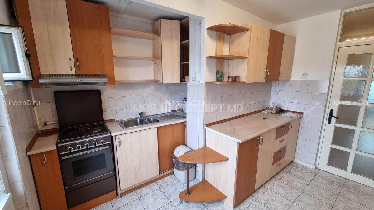 Inchiriere apartament 3 camere, spatios, in zona Democratiei - 15